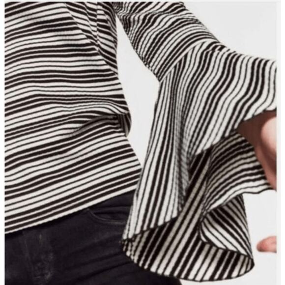 Zara Black & White Striped Bell Sleeve Top Flared Cuff Statement Blouse sz: S - Picture 3 of 9
